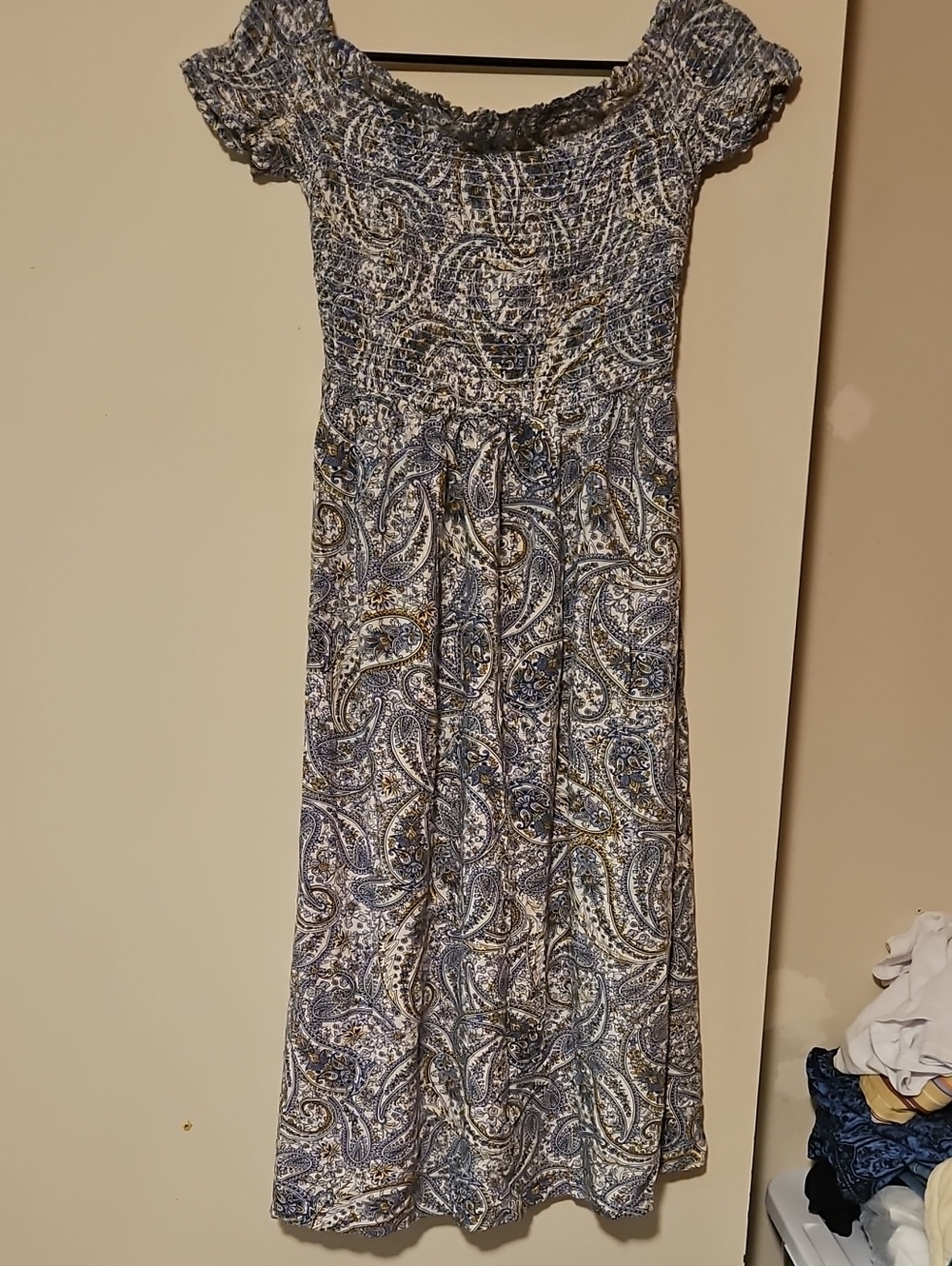 Old Navy Blue Paisley Smocked Off-Shoulder Midi Dress
